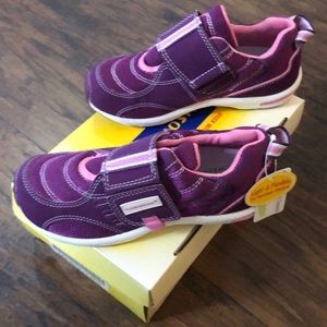 NWT Tsukihoshi Kids Sneakers Size 13